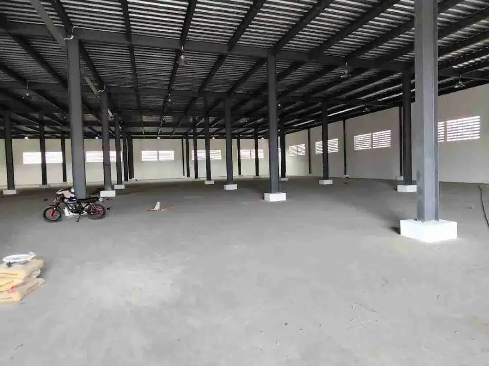 gudang besar siap pakai luas 4000meter 2lantai Tigaraksa tangerang