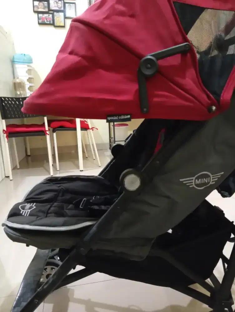 Di jual Stroller easywalker MINI buggy Red