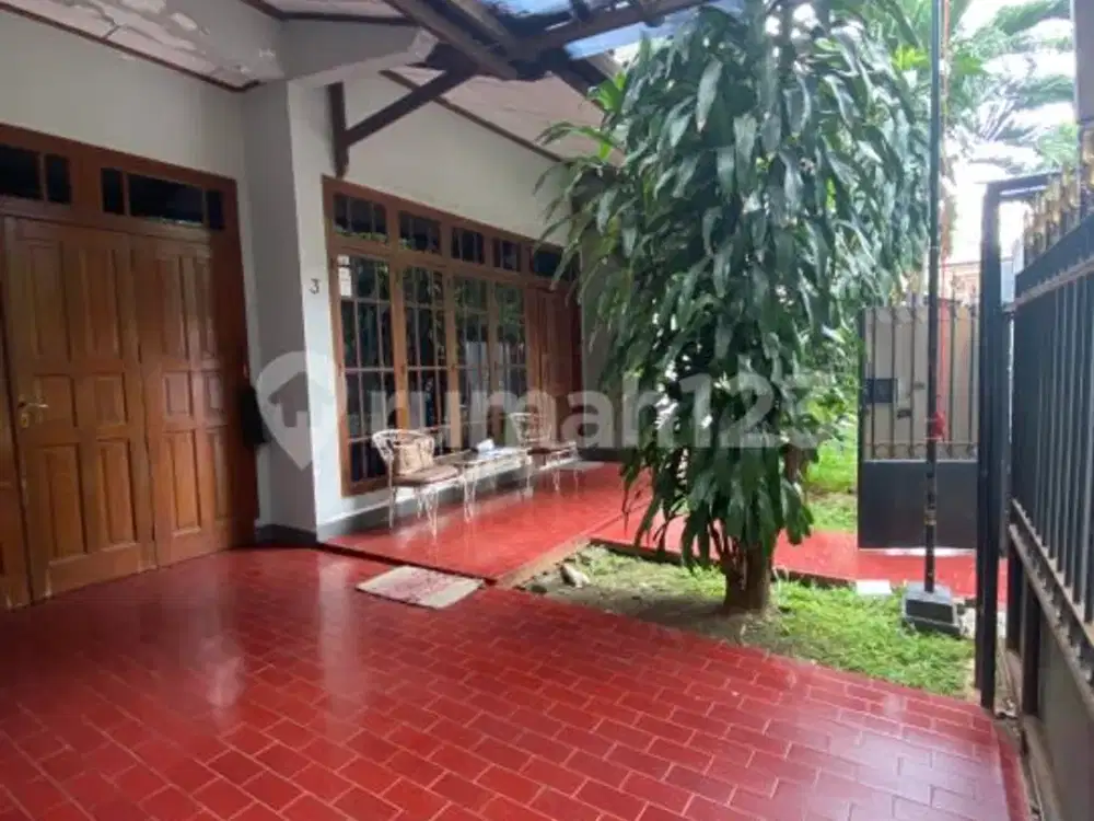 Jual Rumah 2 Lantai Kondisi Masih Bagus Minim Renovasi Di Tebet Timur Hook. Jalan Lebar 2 Mobil. 10 M Nego Sampai Jadi