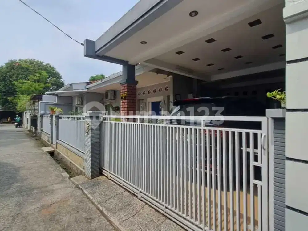 Rumah Cantik Siap Huni Dekat ke Stasiun LRT Busway Rawamangun
