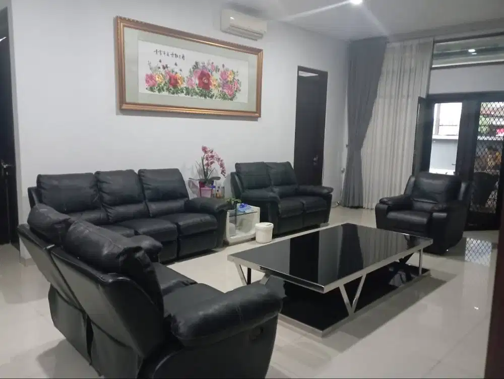 Dijual Rumah Luas Asri Furnish Di Komplek Mekarwangi Bandung