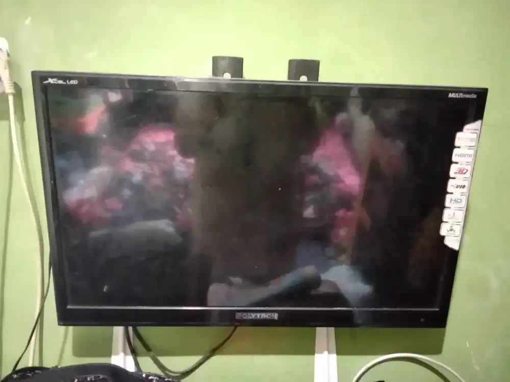 tv polytron led 24 inch + set top box