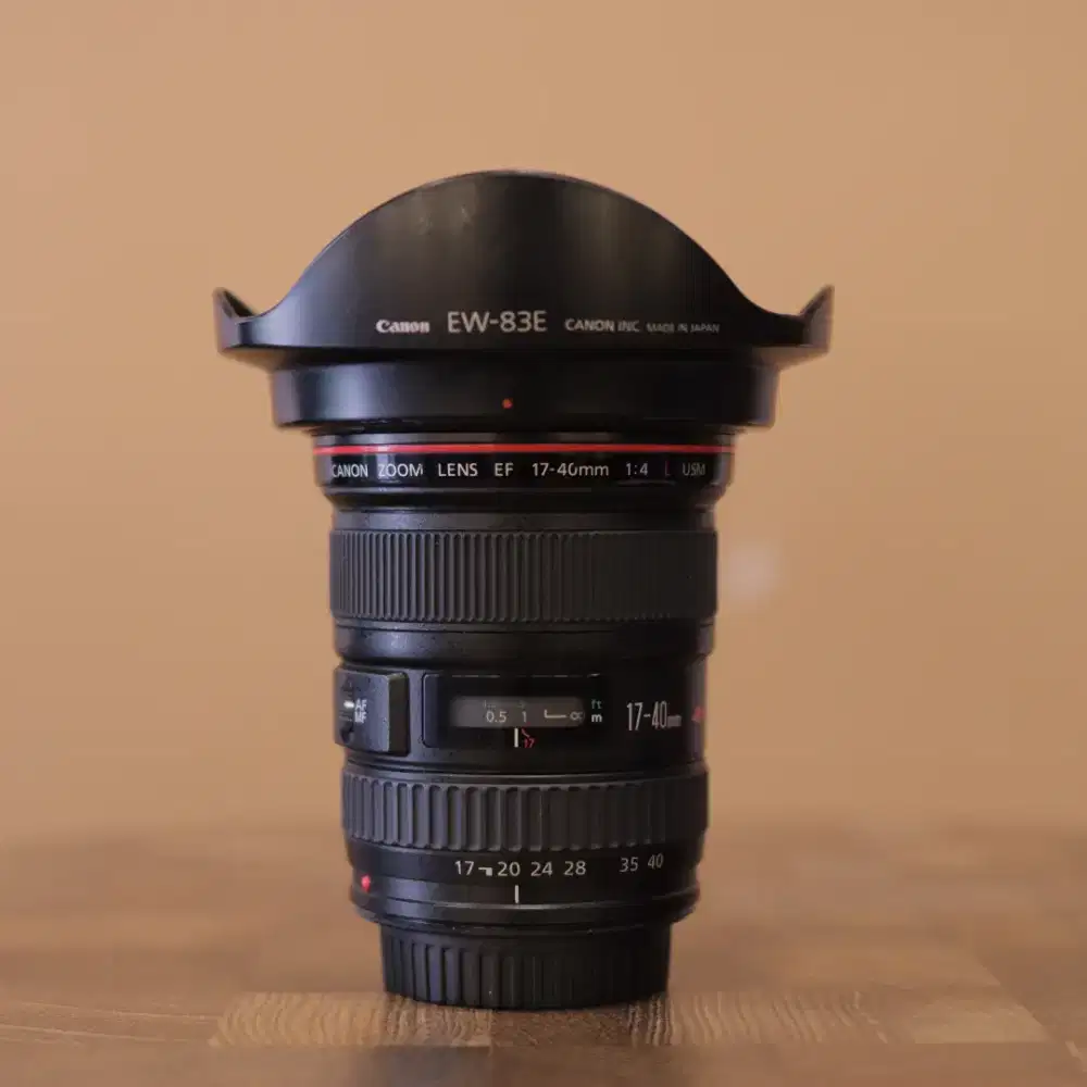 CANON EF 17-40MM F4 L USM GOOD CONDITIONS