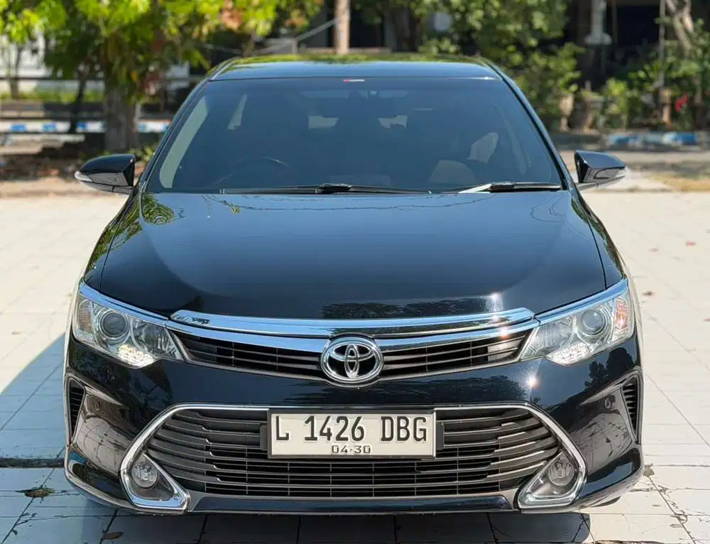 Toyota Camry V 2.5 AT 2015