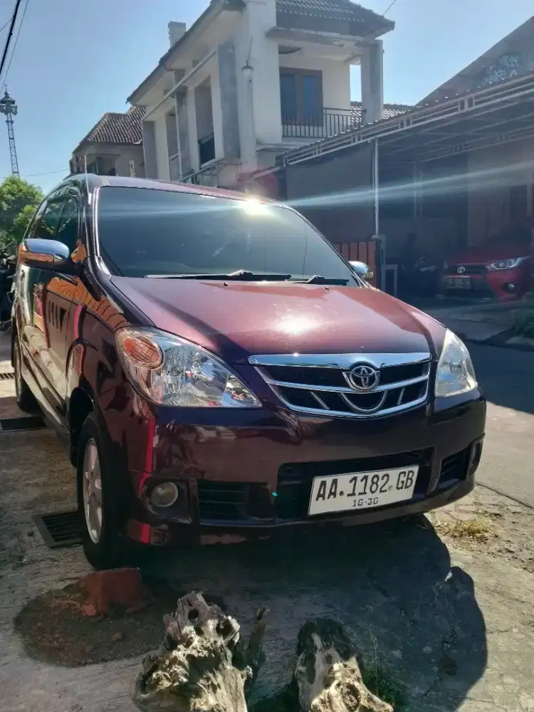TOYOTA AVANZA 1.3 G M.T VVTI 2010  (XENIA)
