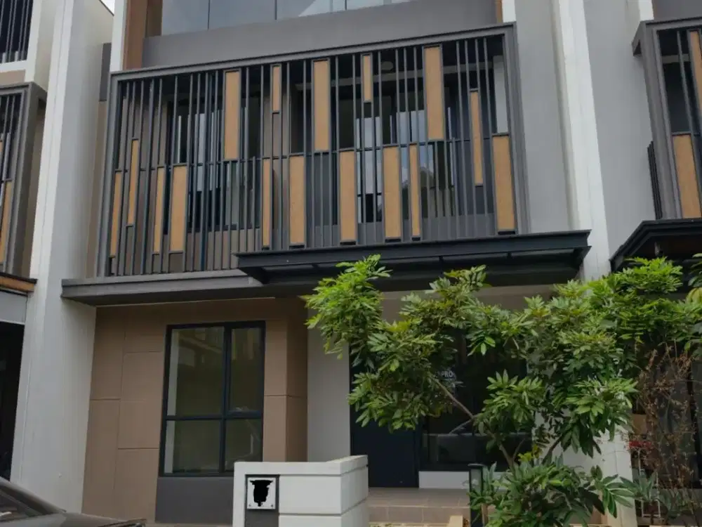 Strozzi Premium 3,3 Miliar – LT 84 | LB 144 | Lokasi Strategis Gading Serpong