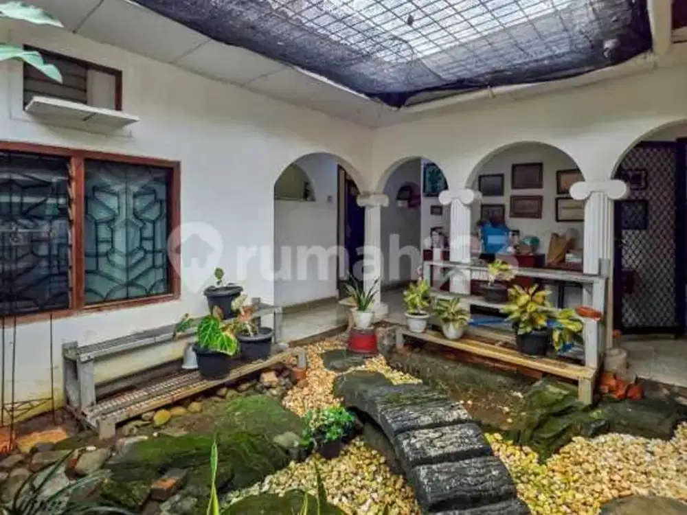 Rumah Siap Huni Terawat Lingkungan Perumahan Asri Nyaman.lokasi Sangat Strategis Rumah