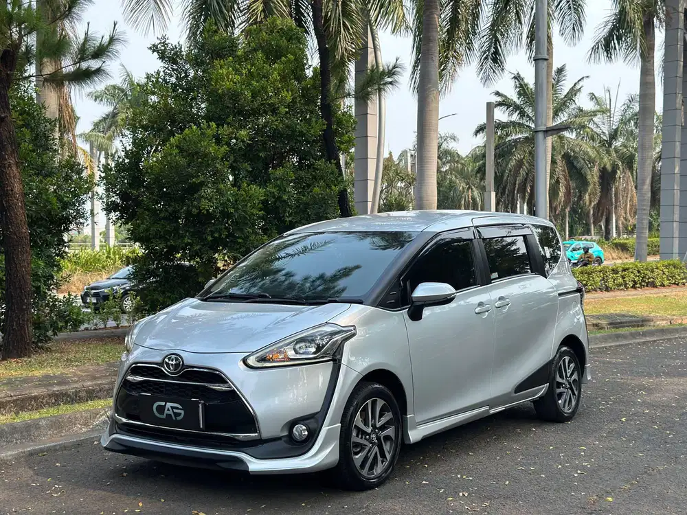2017 TOYOTA SIENTA Q 1.5 AT MATIC LOW KM