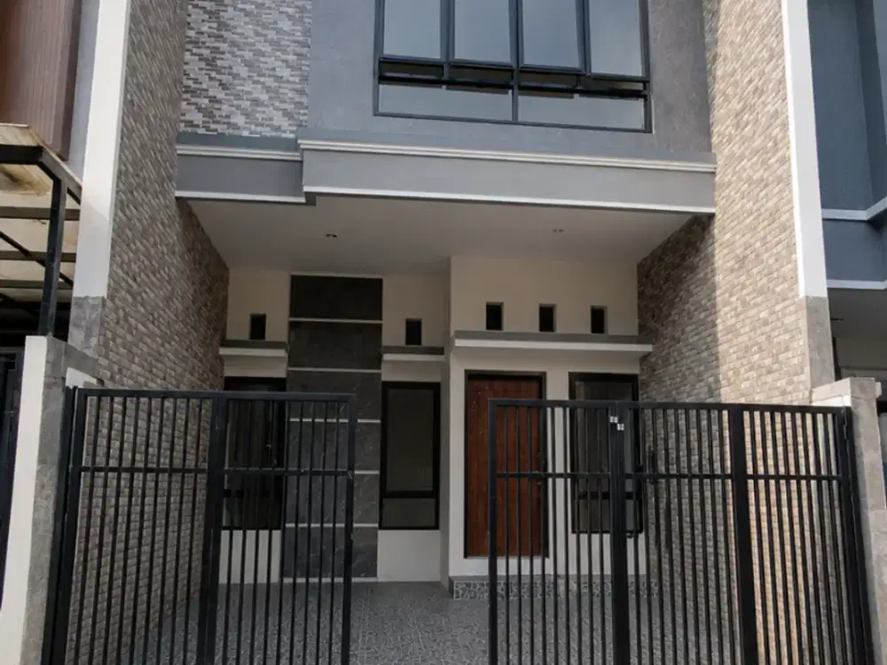 New House Karang Asem Dua Lantai, Lokasi Tengah Kota