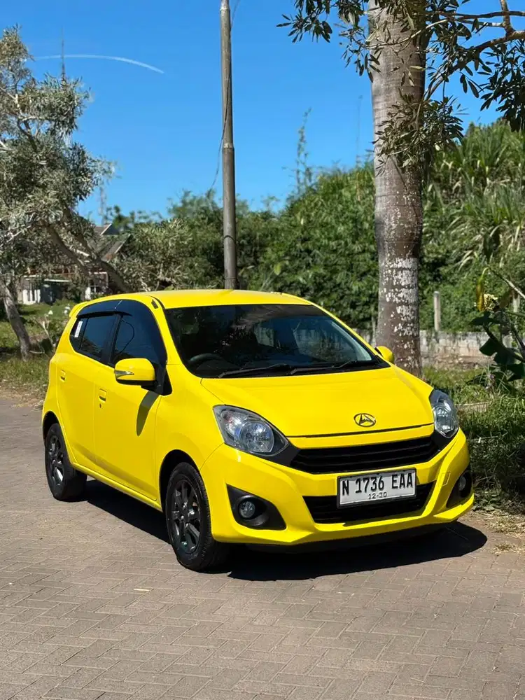 DAIHATSU AYLA X 2020 MANUAL FAVORIT KUNING