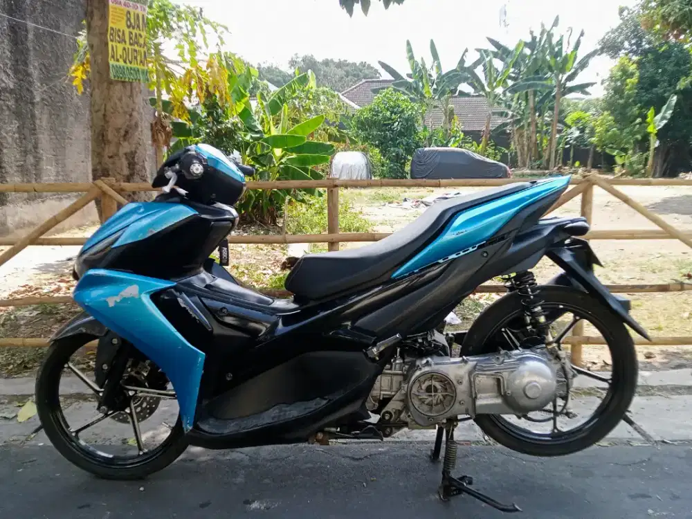 Dijual Yamaha aerox modif tipis2 mesin jos