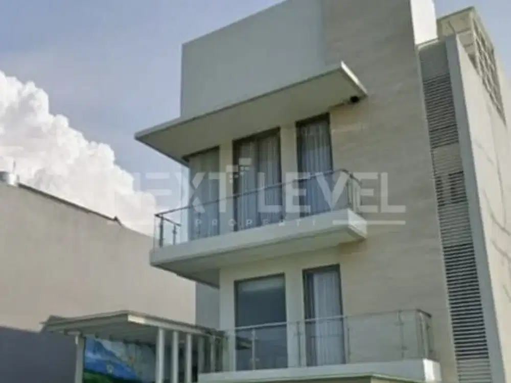Dijual Rumah Minimalis Siap Huni di Pakuwon Indah Surabaya