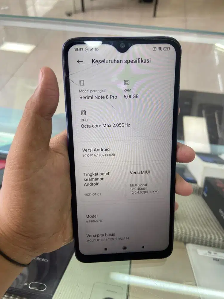 Redmi note 8pro 6/64 retak 2helai & lecet pakean