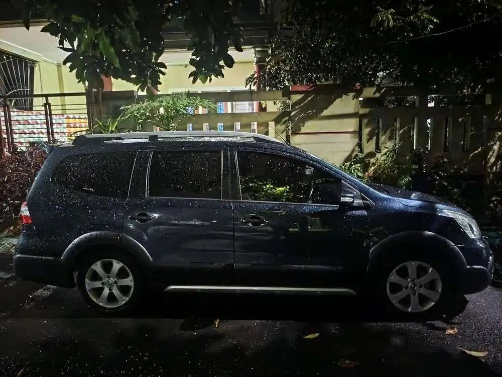Nissan Grand livina 2017 Bensin