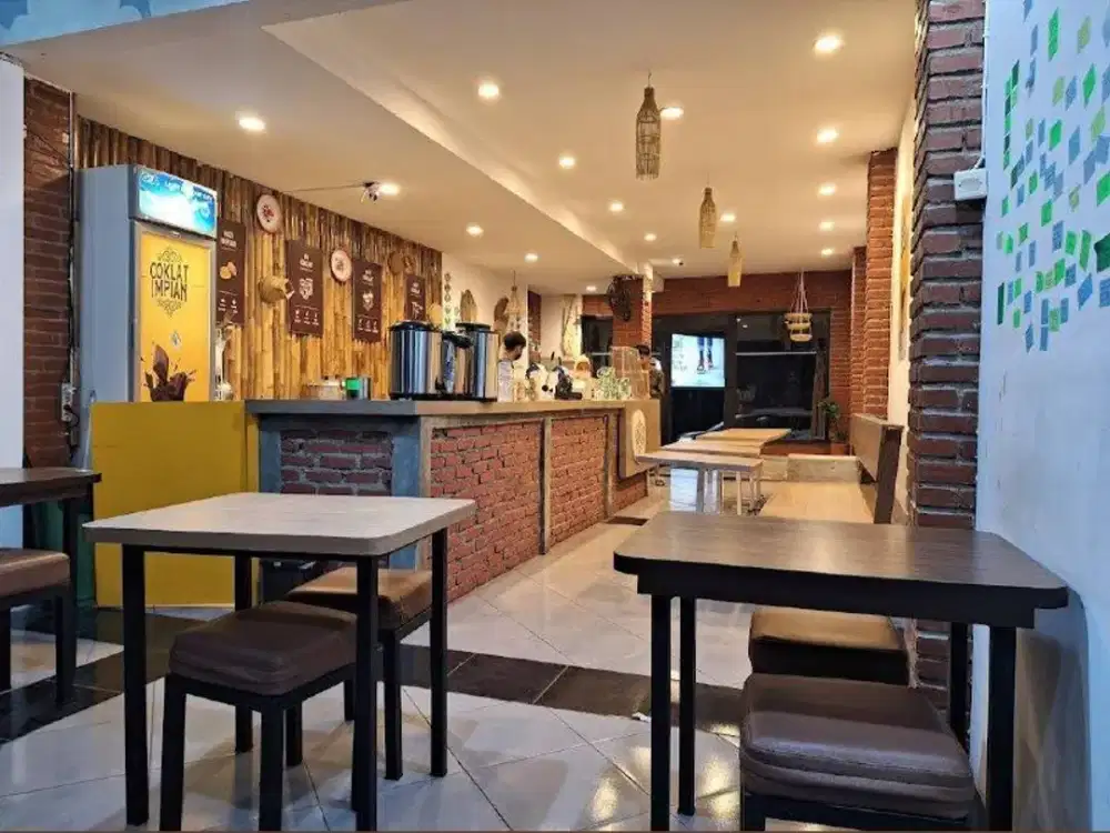 ruang usaha siap huni cocok untu caffe, resto, kantor, bimbel, lokasi strategis, di dago