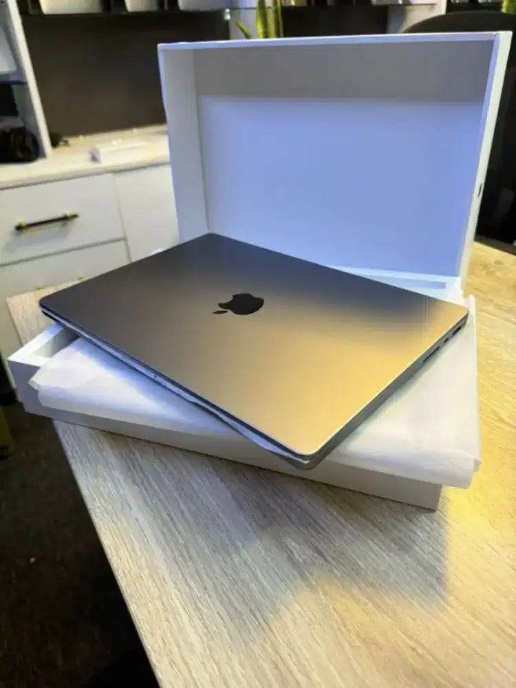 Terima Jual Beli Macbook Pro Air M1 M2 M3 M4  M5 iPhone iPad Ditampung