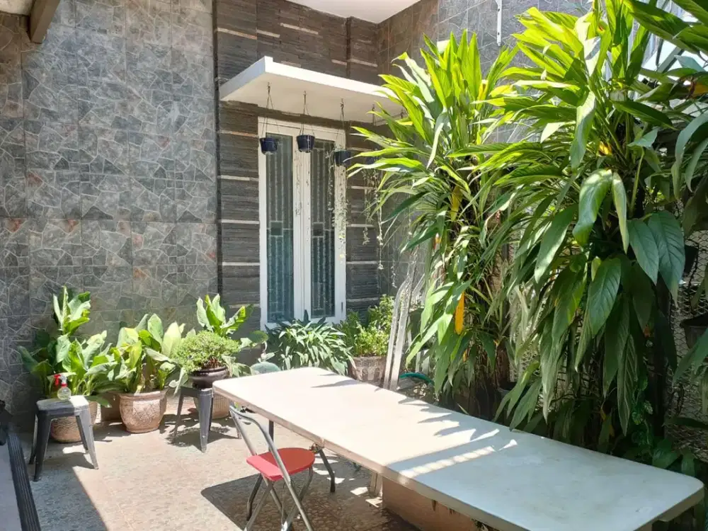Dijual Rumah Kutisari