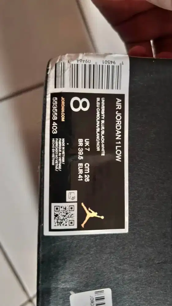 SEPATU AIR JORDAN LOW 1