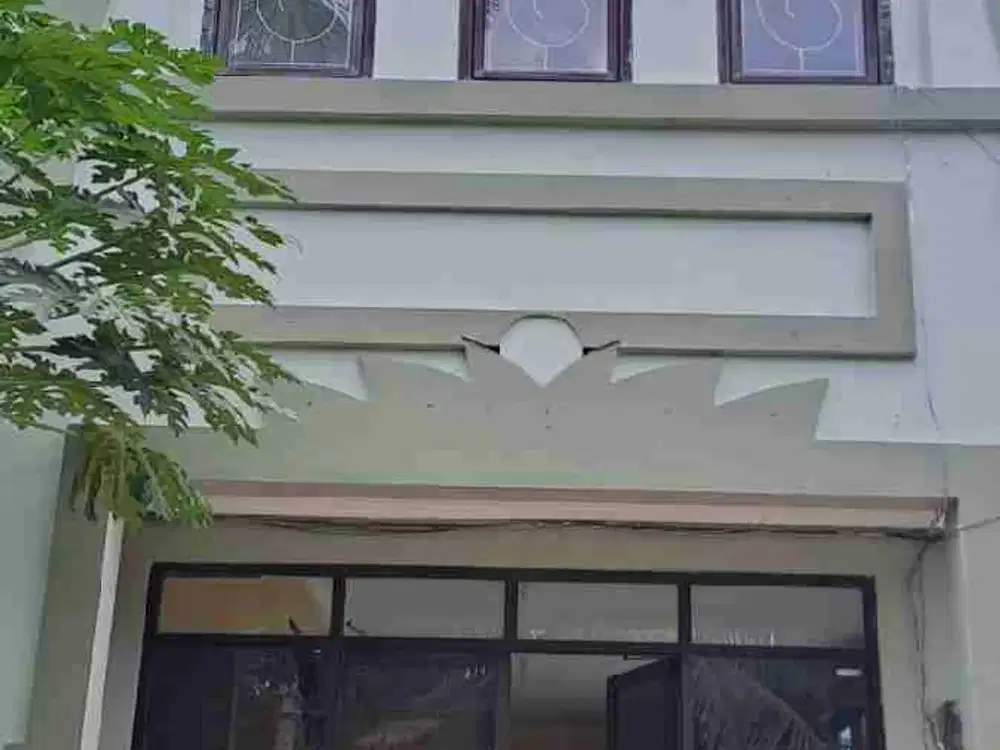 ruko di perumahan balikpapan Regency siap pakai buat usaha atau kantor
