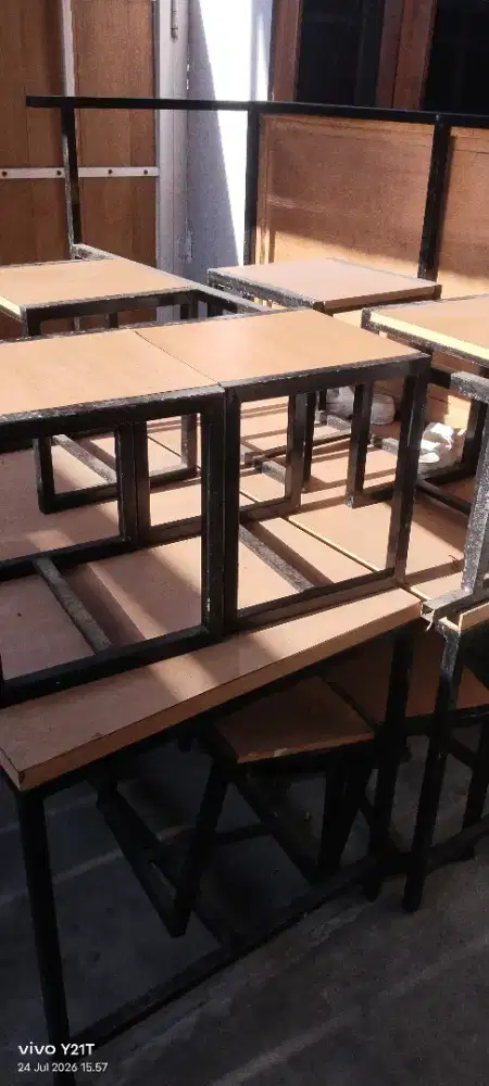 Meja kursi  untuk warung makan