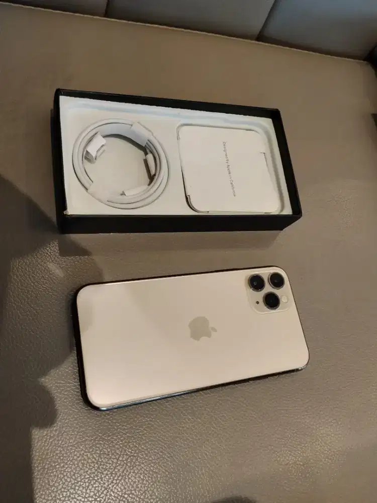 Iphone 11 pro 256gb sedalam baru
