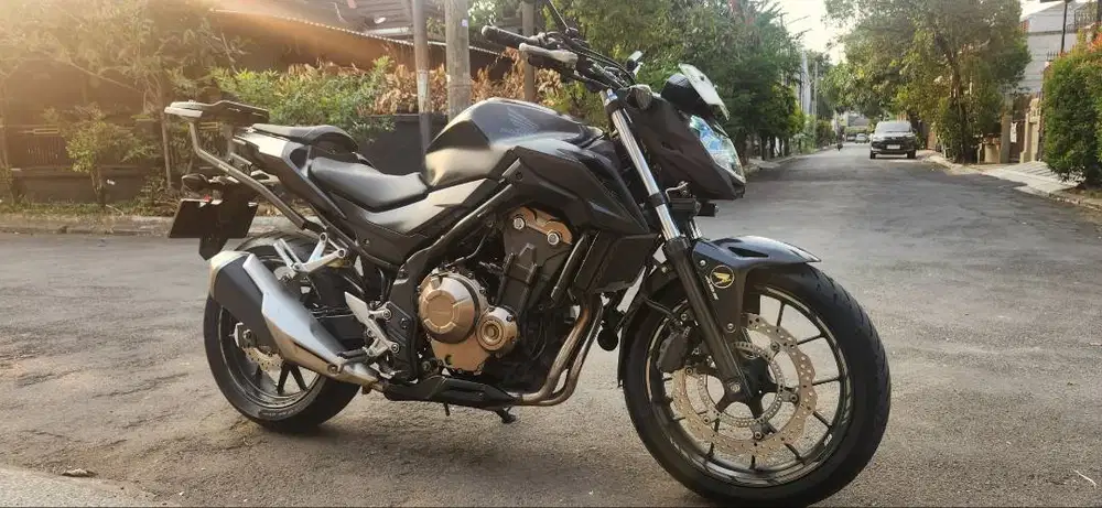Honda CB500F Hitam