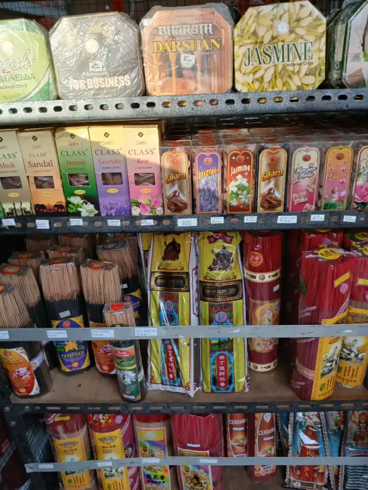 Di Cari tenaga kerja Serabutan Toko