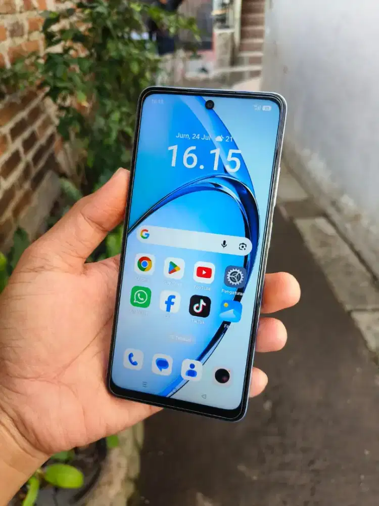 Oppo a60 8/128 pecas
