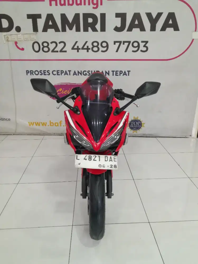 HONDA CBR 150 R LED 2016