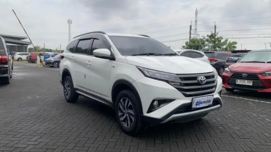 Cash dan Credit Toyota Rush AT 2022 2BW
