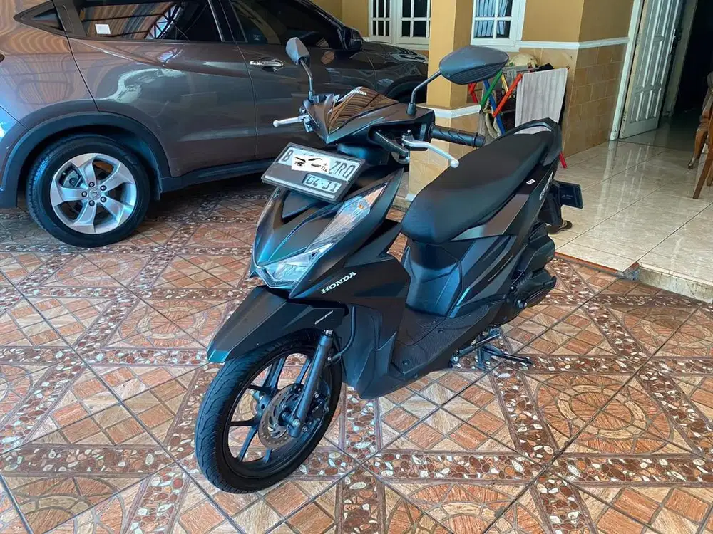 Beat deluxe 2021 pakai dari baru low km