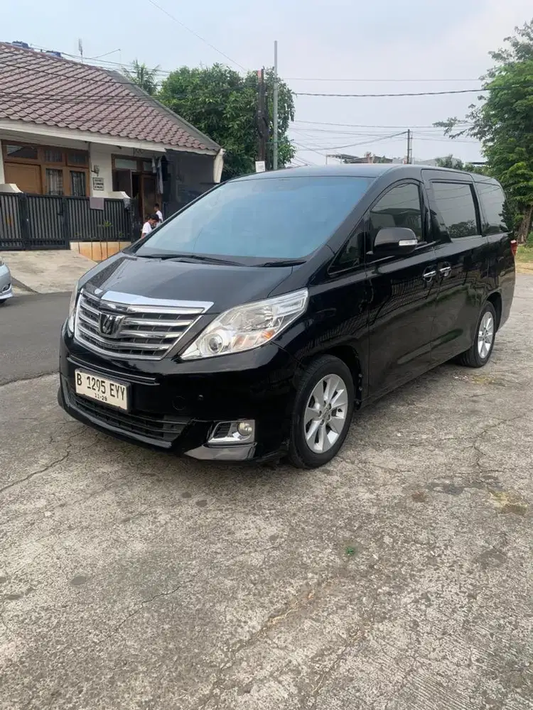 Toyota Alphard 2013 Bensin