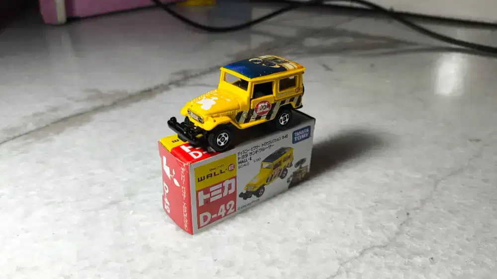Tomica Jeep LC Disney Wall E