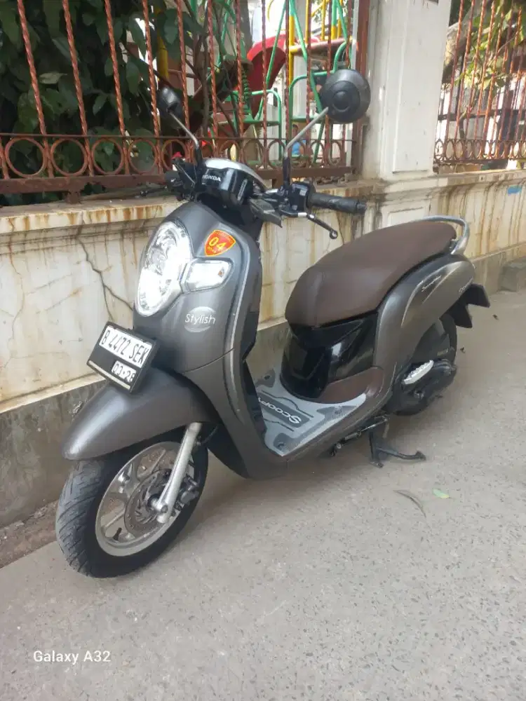 DIJUAL HONDA SCOOPY DONAT STYLISH ORISINIL
