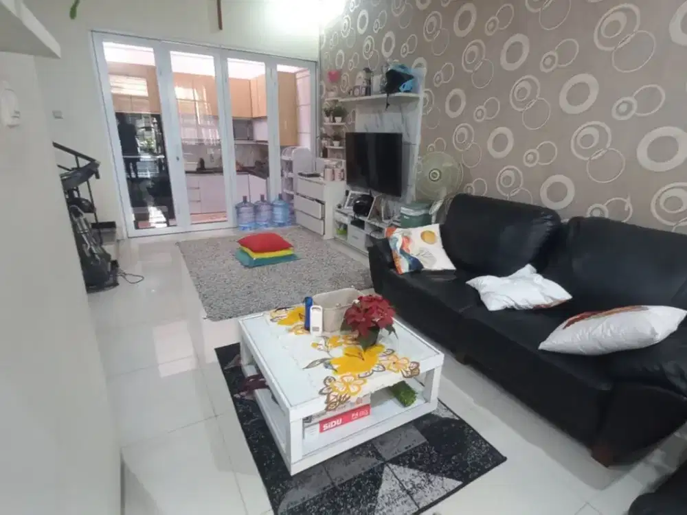 TERMURAH DISEWAKAN RUMAH 2 LANTAI SEMI FURNISH DI MELONG CIJERAH BANDUNG