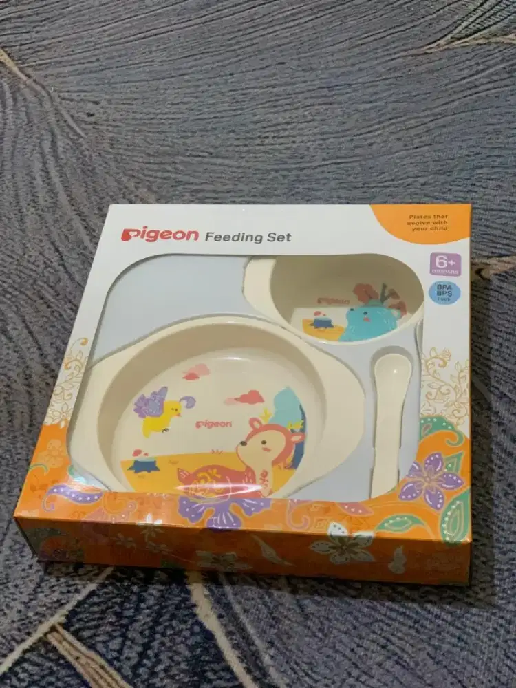 Alat makan bayi MPASI