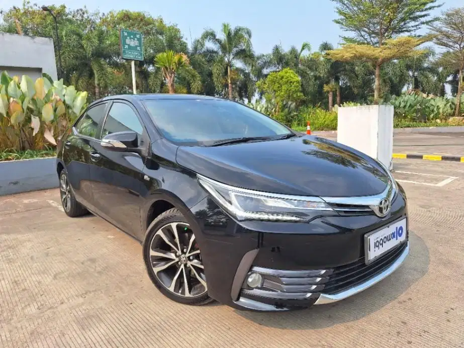 LOW DP Toyota Corolla Altis 1.8 V Bensin-AT 2017 WAB