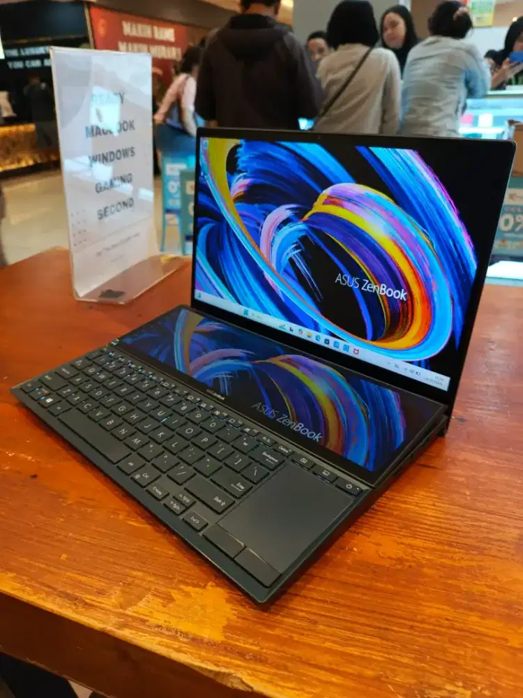 Asus Zenbook Duo UX482EAR