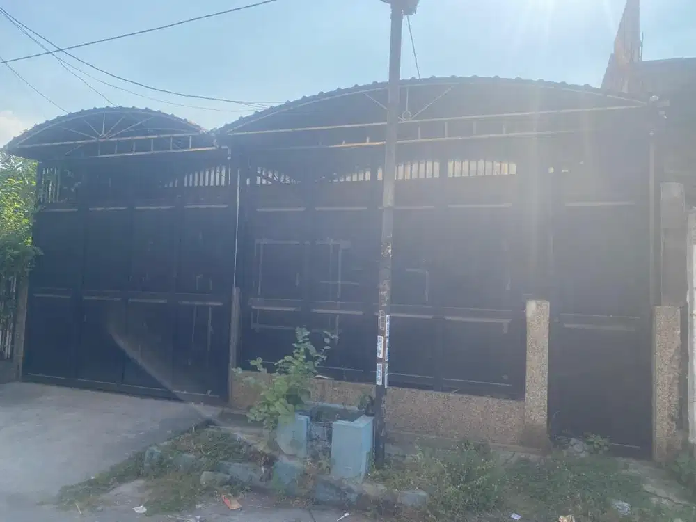 Rumah Dijual Lokasi Startegis untuk kantor dan Rumah
