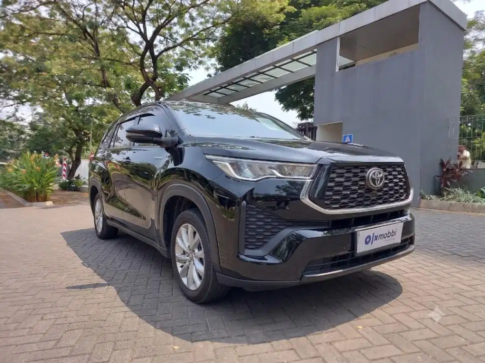 DP 5% Toyota Kijang Innova 2.0 Zenix V CVT Bensin-AT C3UQT