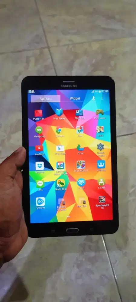 Samsung Tab 4 8in bisa Gotube dan sudah banyak Gamenya