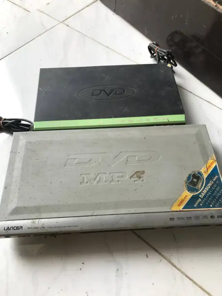 DVD 2 skaligus + kabel