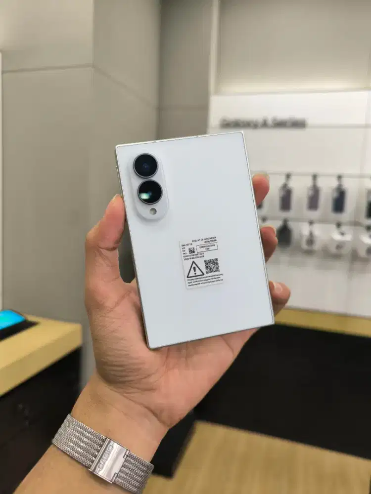 Pre Order Samsung ZFold 8 Free Upgrade Memory Dijamin Resmi