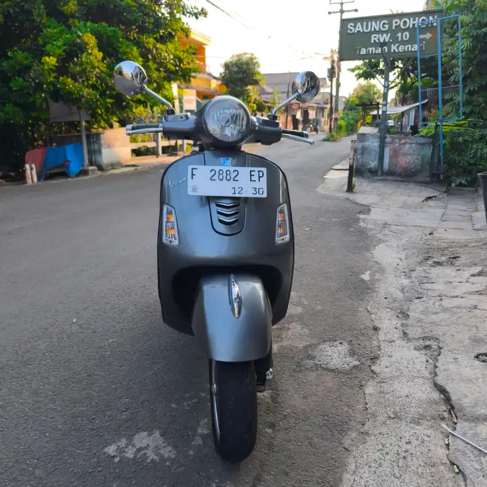 Piaggio Vespa GTS 2015