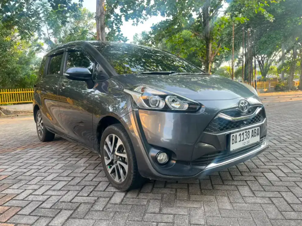 Sienta 1.5 V MT 2019 KM Low