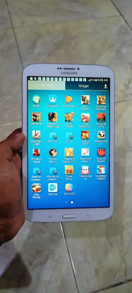 Samsung Tab 3 8in bisa Gotube dan sudah banyak Gamenya