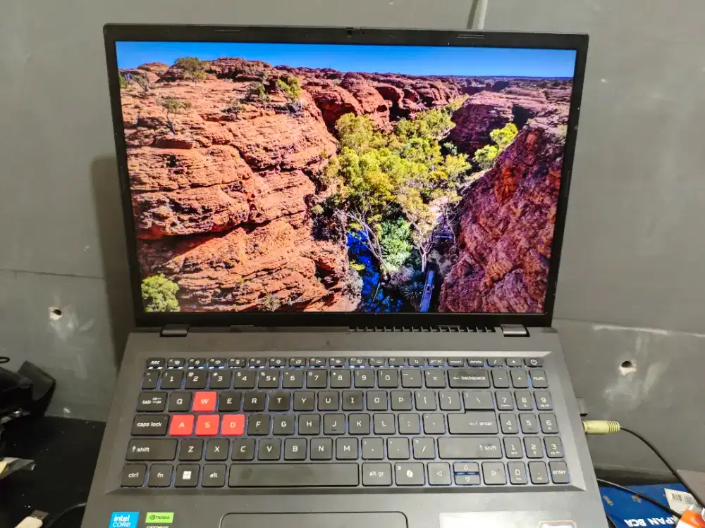 Acer Nitro 16 Lite – RTX 3050 6GB / Layar 16 180Hz 100% sRGB