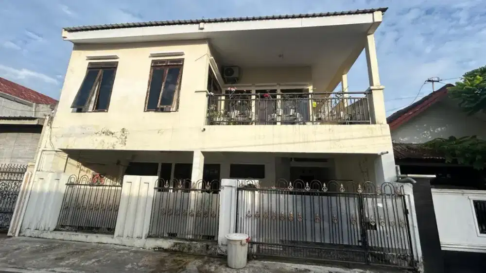 Rumah 2 lantai di jual