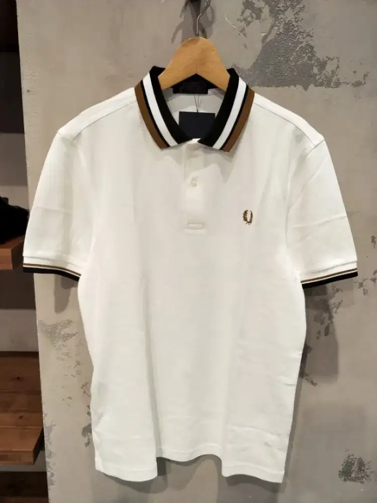 FRED PERRY TWIN TIPPED POLO SHIRT