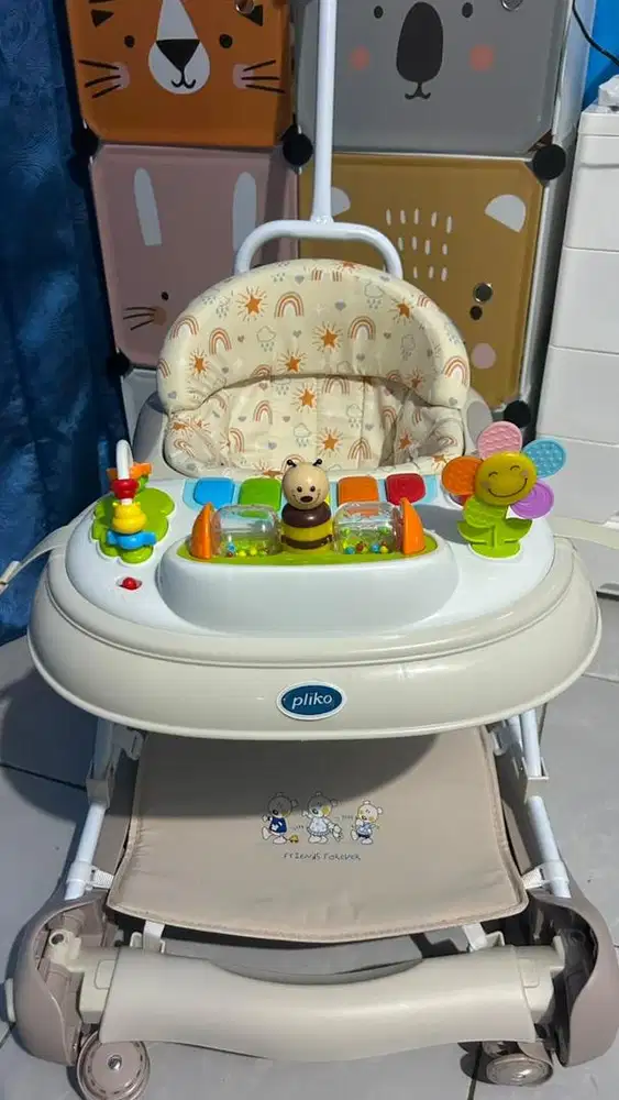 Baby walker pliko
